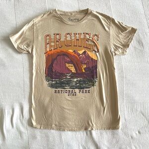 Arches National Park Utah Graphic Tee Shirt Medium